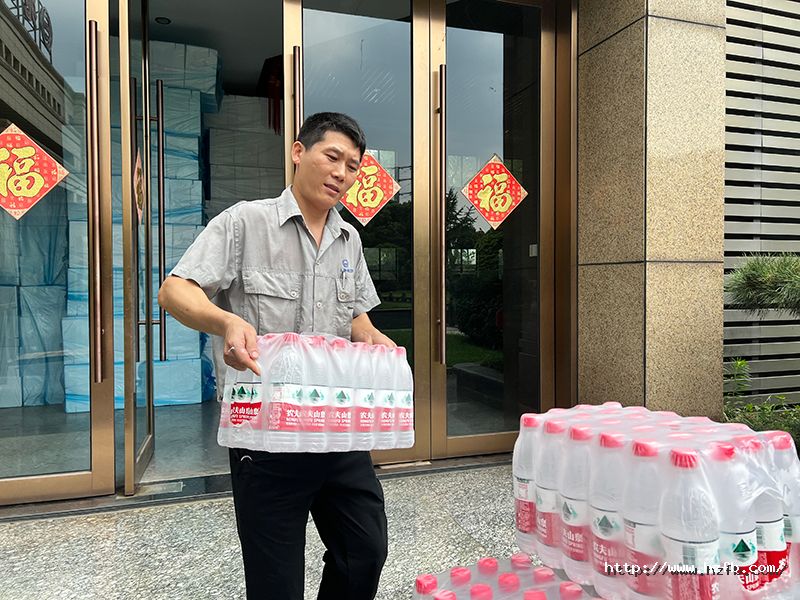 16890565401535151f8E.jpg 4.jpg